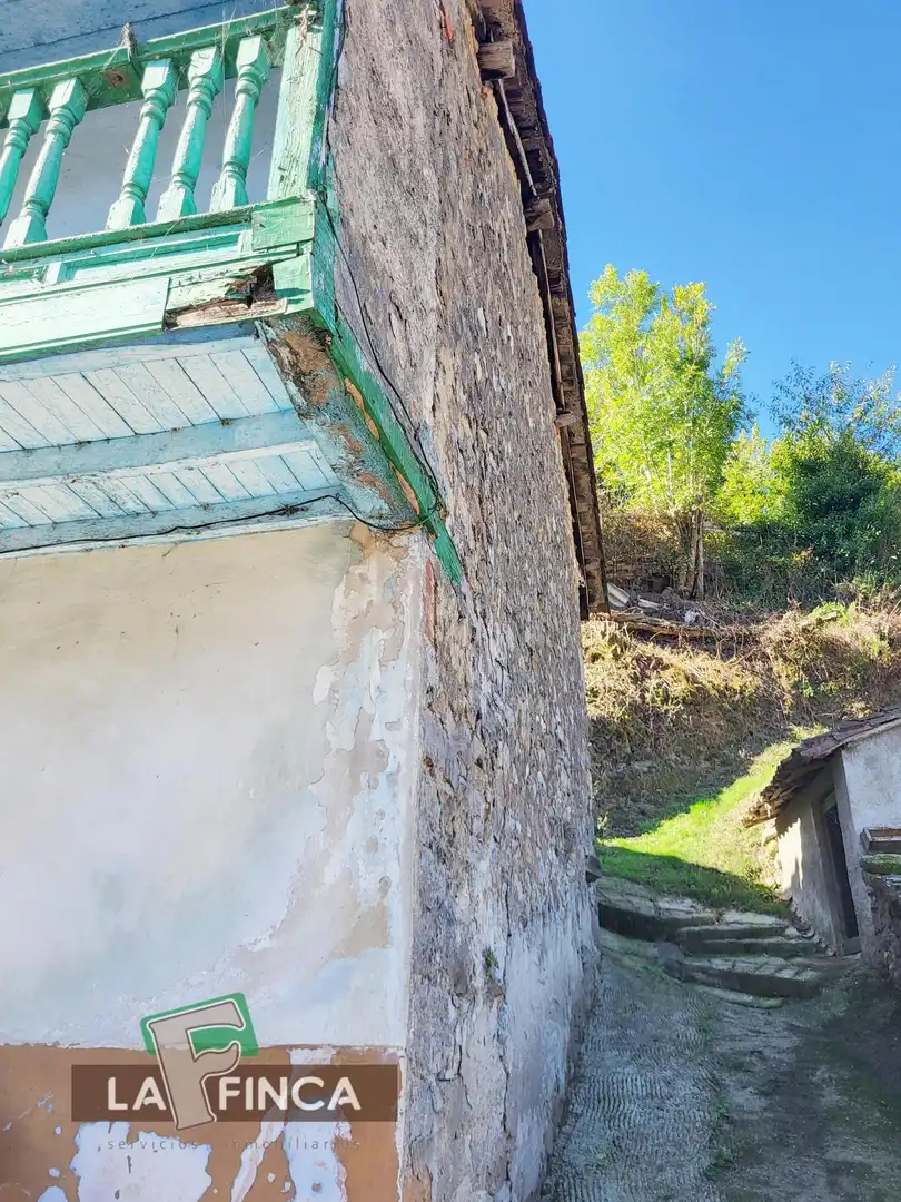 Exterior view of Houses for sale in Laviana  with Storage room