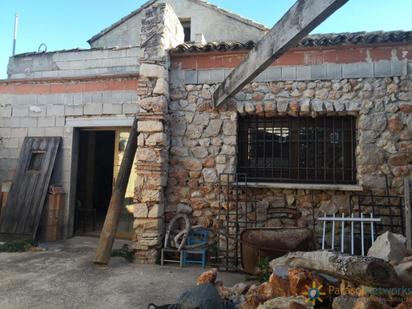 Vista exterior de Casa o xalet en venda en Oliva amb Terrassa