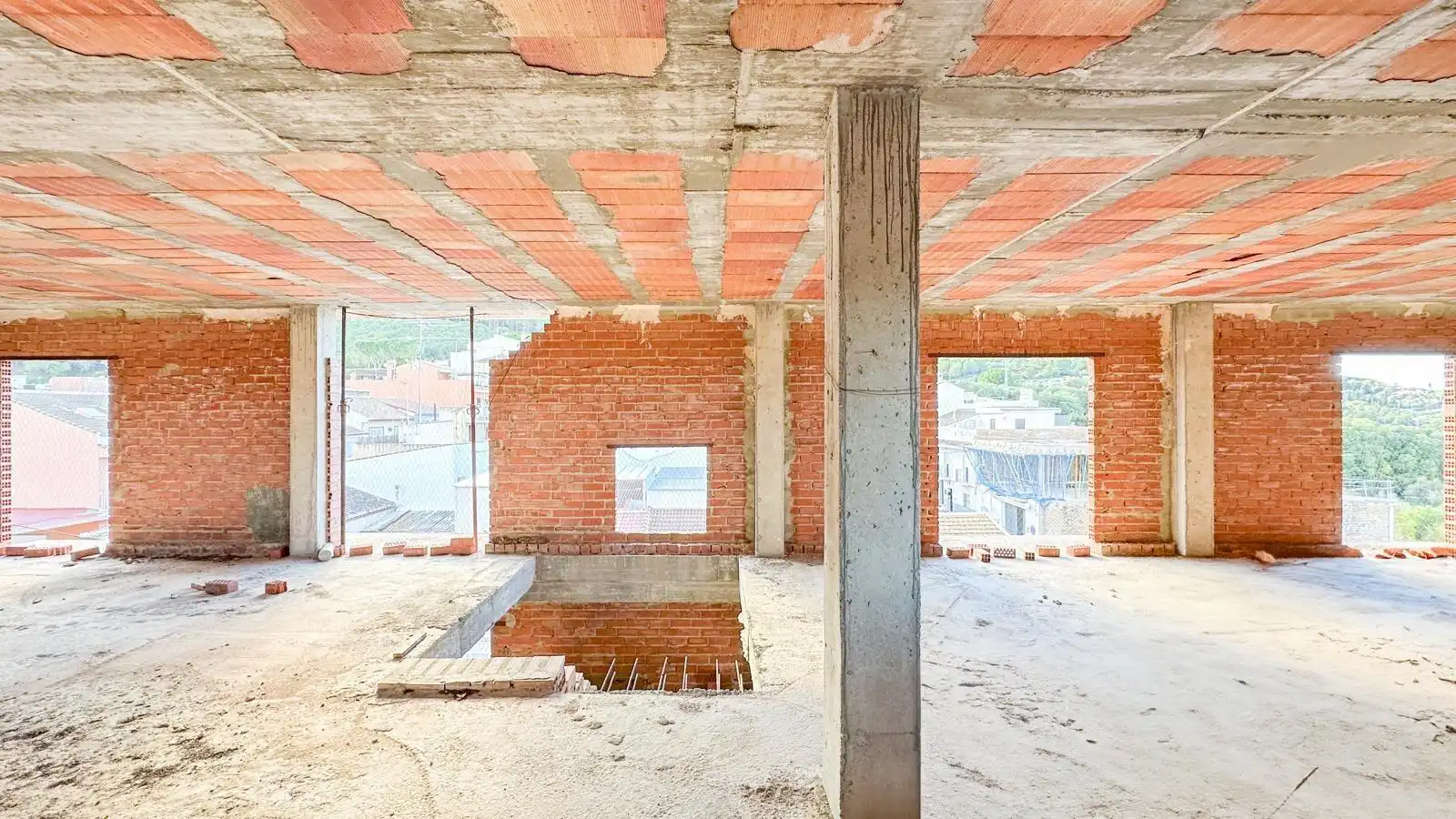 Inmuebles singulares con ascensor en venta en Avenida Blas Infante 62, imagen 14