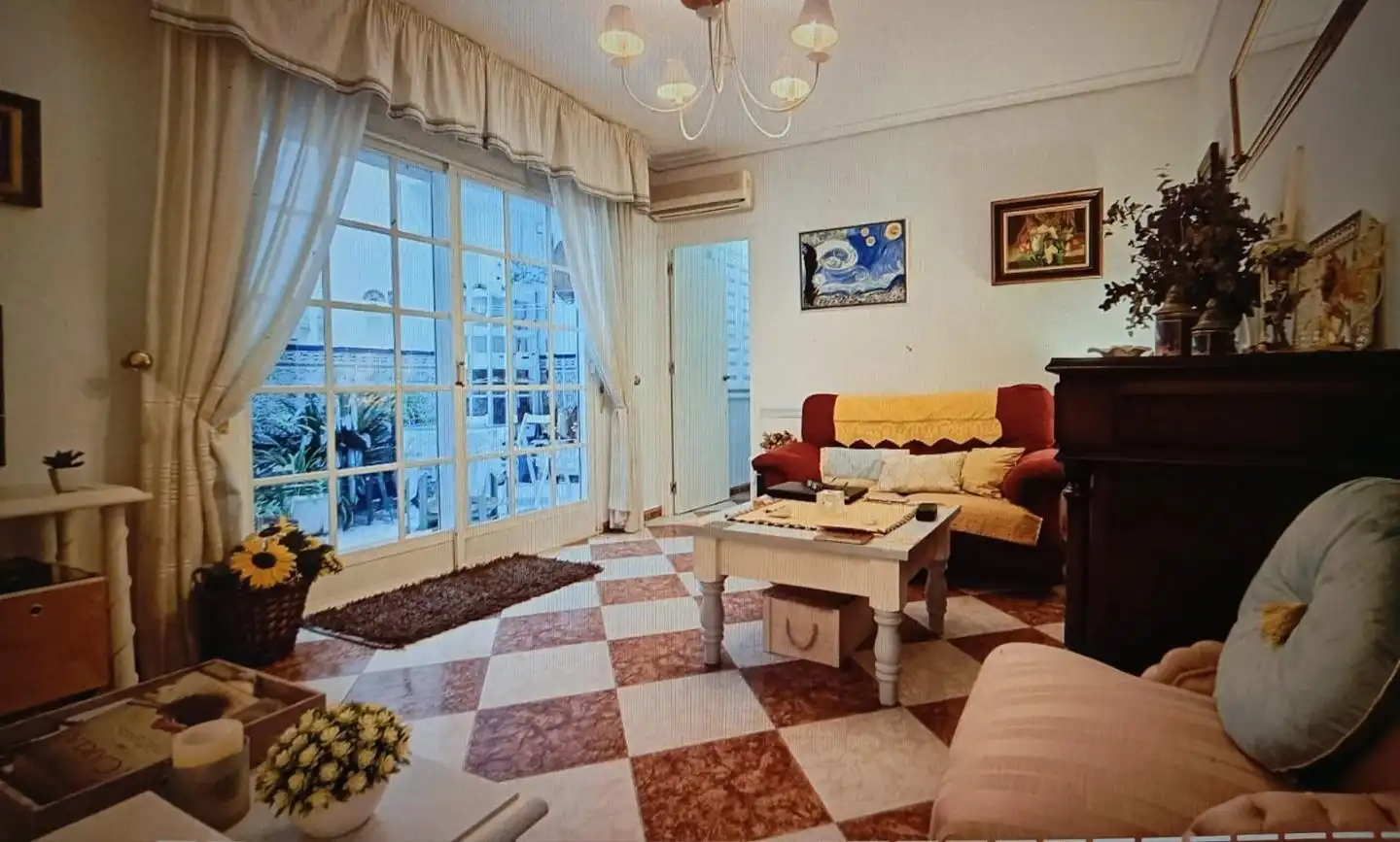 Sala de estar de Casa o chalet en venta en Puente Genil con Aire acondicionado