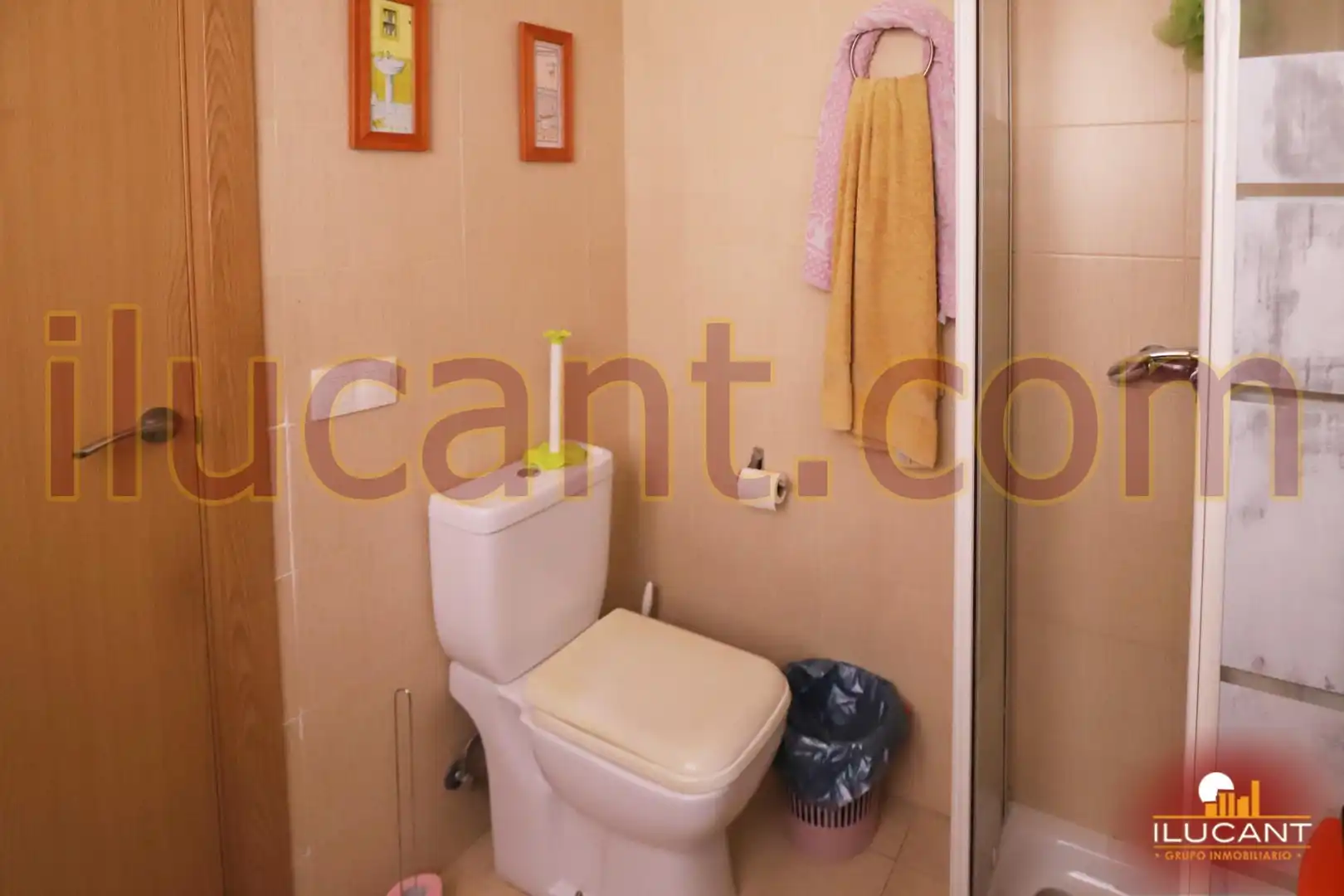 Bany de Casa o xalet en venda en Alicante / Alacant amb Aire condicionat, Calefacció i Terrassa