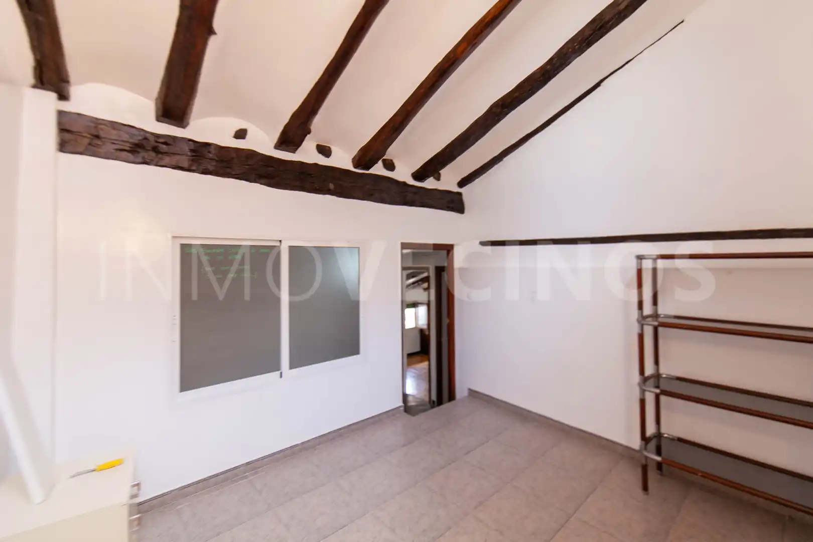 Sala d'estar de Casa adosada en venda en Cella amb Traster