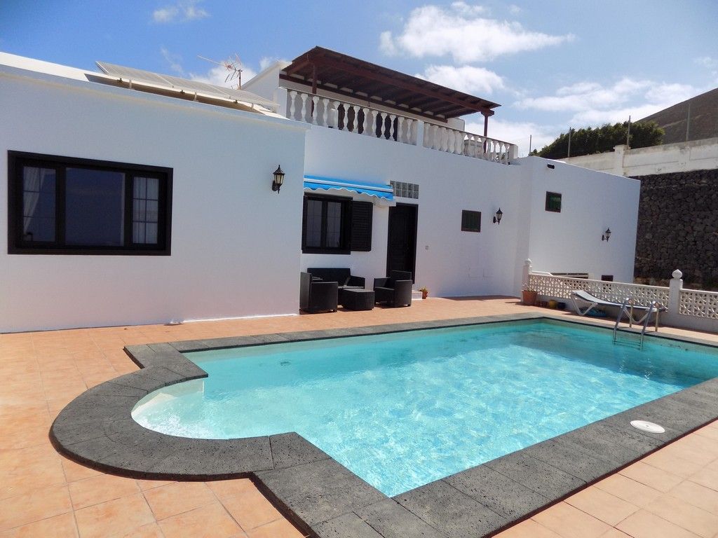 Swimming pool of House or chalet for sale in Teguise  with Private garden, Terrace and Storage room