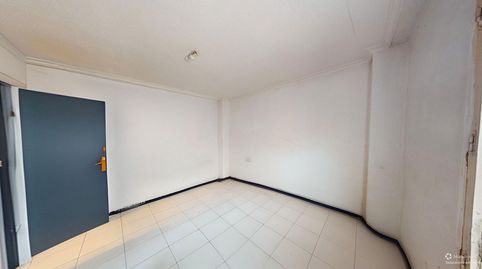 Foto 2 de Piso en venta en Carrer Francisco Tomás y Valiente, Carrús Este, Elche / Elx