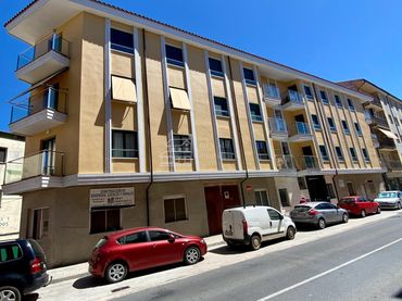 Local comercial en venta en Guijuelo