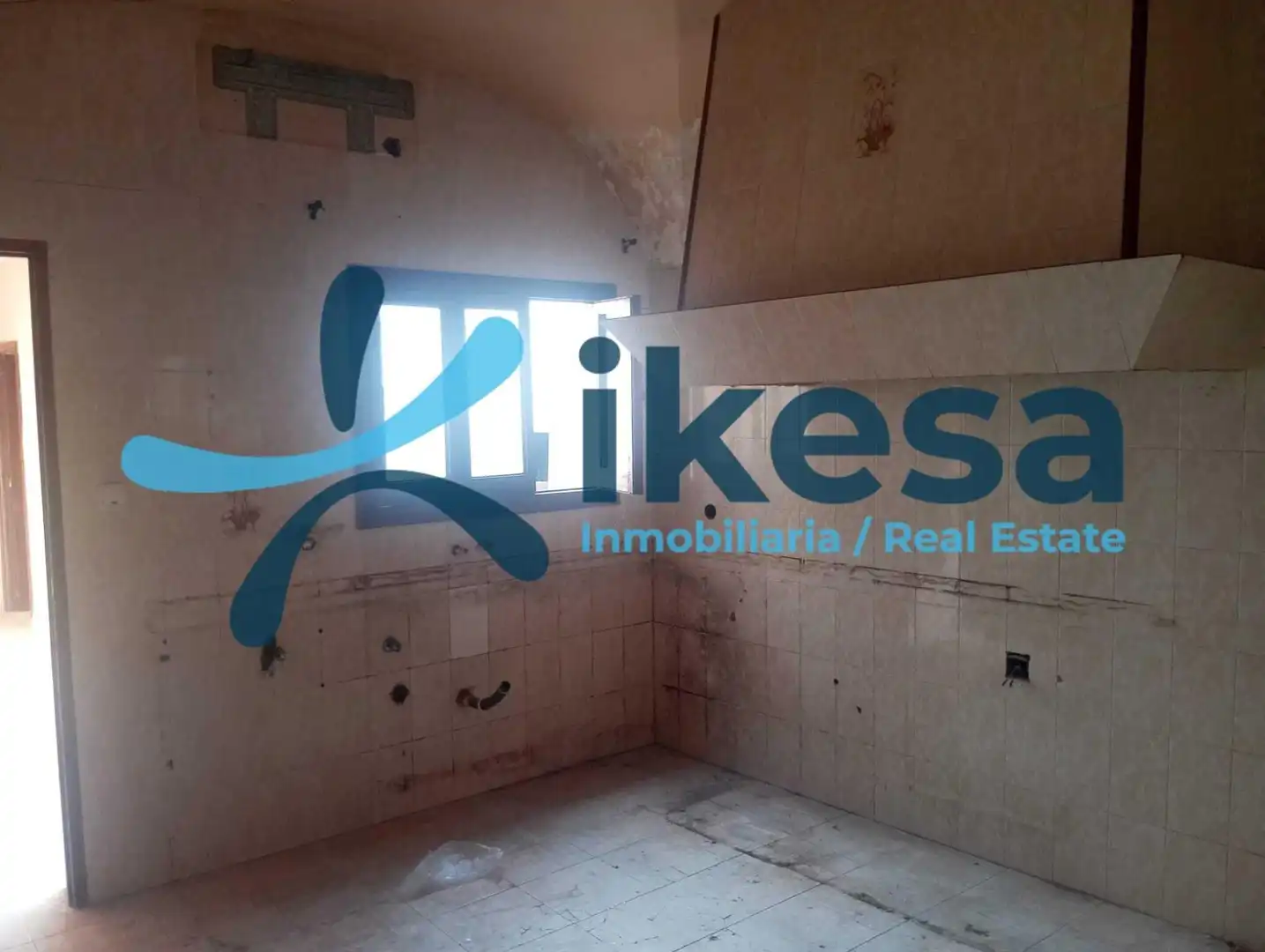 Cocina de Casa adosada en venta en Burguillos del Cerro