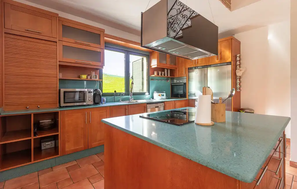Chalet con terraza en venta en Calle Urba Coto Riñales 119, imagen 25