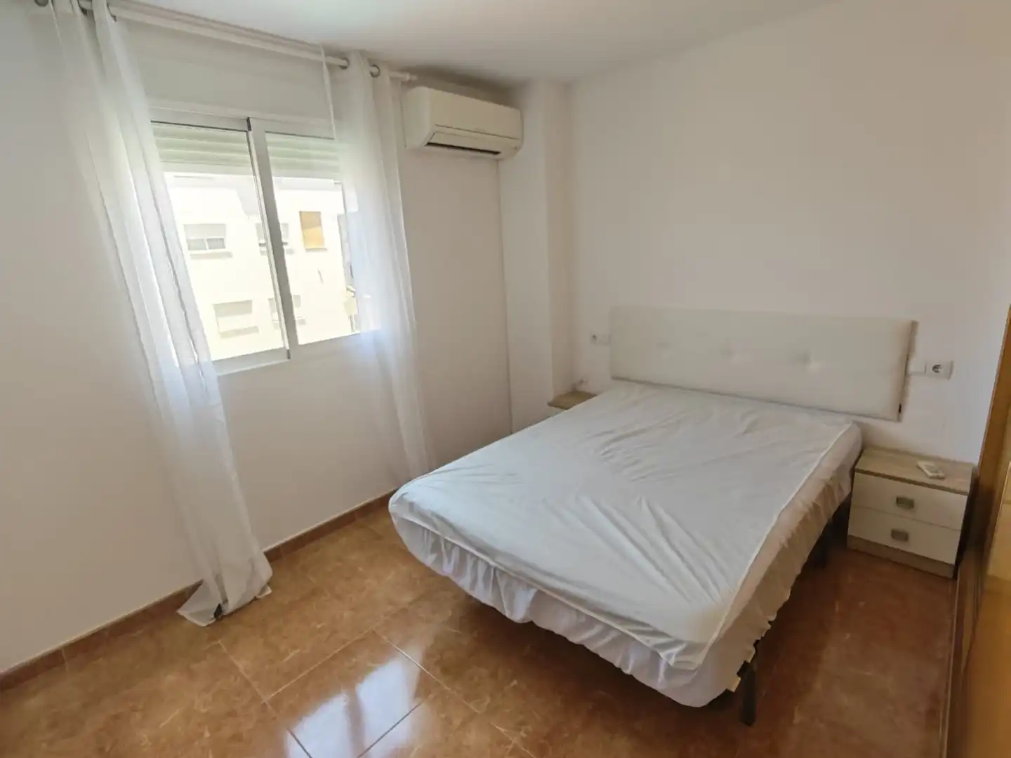Habitación de Piso de alquiler en Murcia con Aire acondicionado, Calefacción y Lavadora