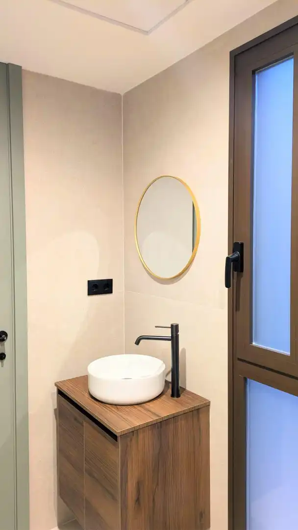 Baño de Oficina de alquiler en Elche / Elx con Aire acondicionado, Calefacción y Amueblado