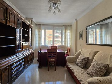 Piso con ascensor en venta en Calle Cruz del Sur 6