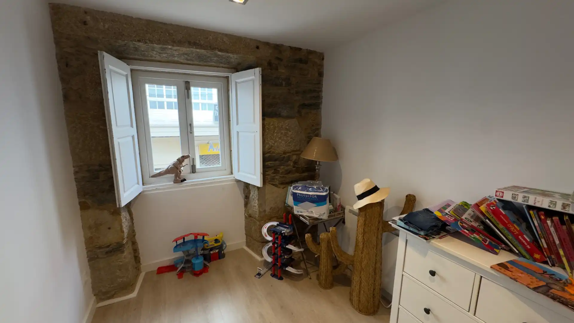 Piso en venta en Ferrol con Calefacción, Terraza y Amueblado