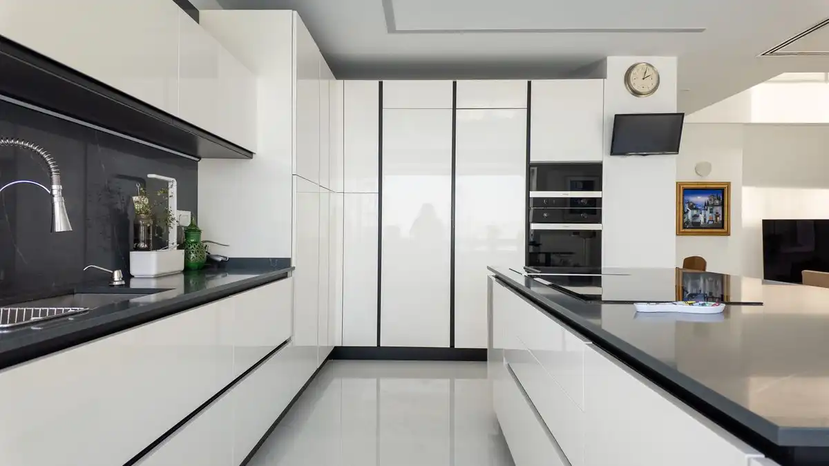 Cocina de Casa o chalet en venta en Málaga con Aire acondicionado, Calefacción y Piscina