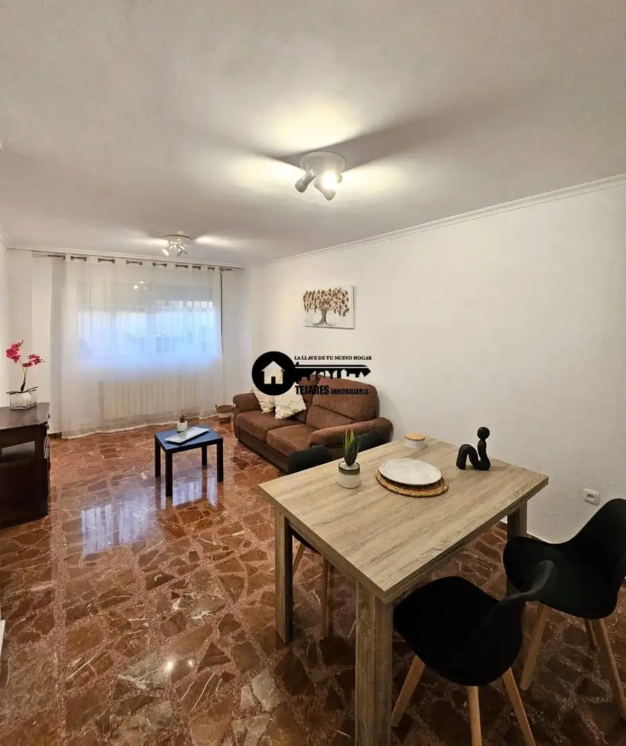 Sala de estar de Apartamento de alquiler en Albacete con Calefacción y Amueblado