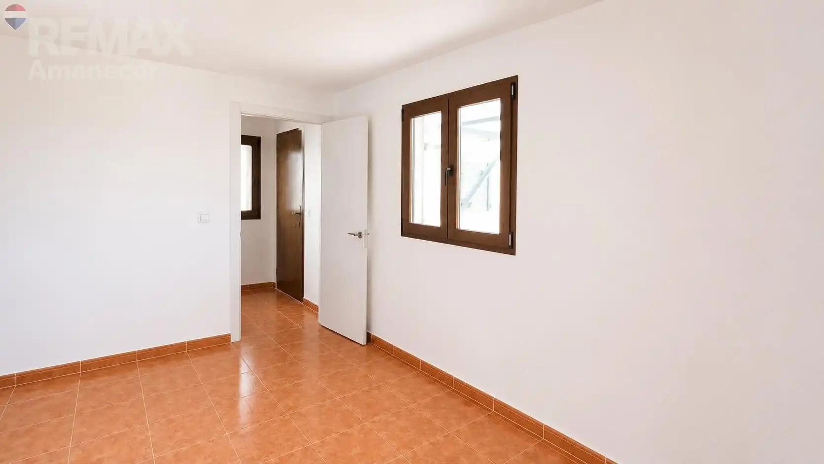 Casa adosada en venda en Relleu amb Aire condicionat, Calefacció i Jardí privat