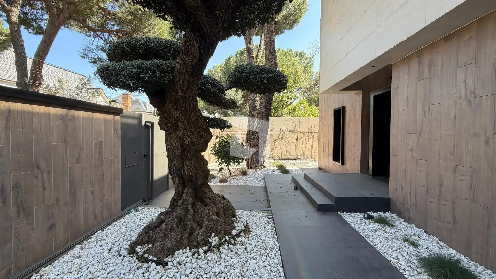 Jardí de Casa o xalet en venda en Pozuelo de Alarcón amb Aire condicionat, Calefacció i Terrassa