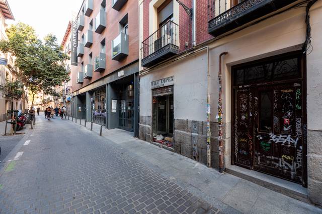 Local comercial en Venta en Calle de Juanelo en Embajadores - Lavapiés
