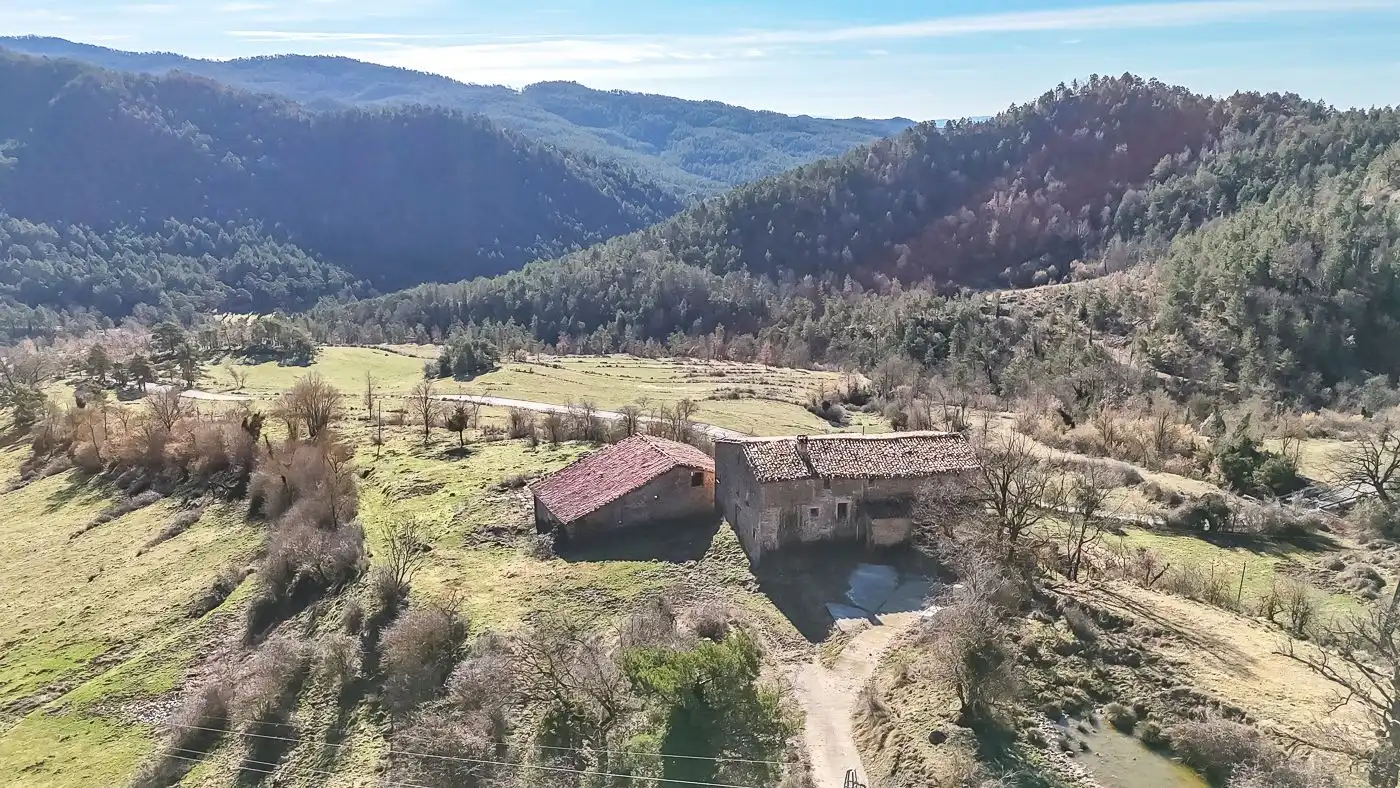 Vista exterior de Finca rústica en venta en Les Llosses con Jardín privado