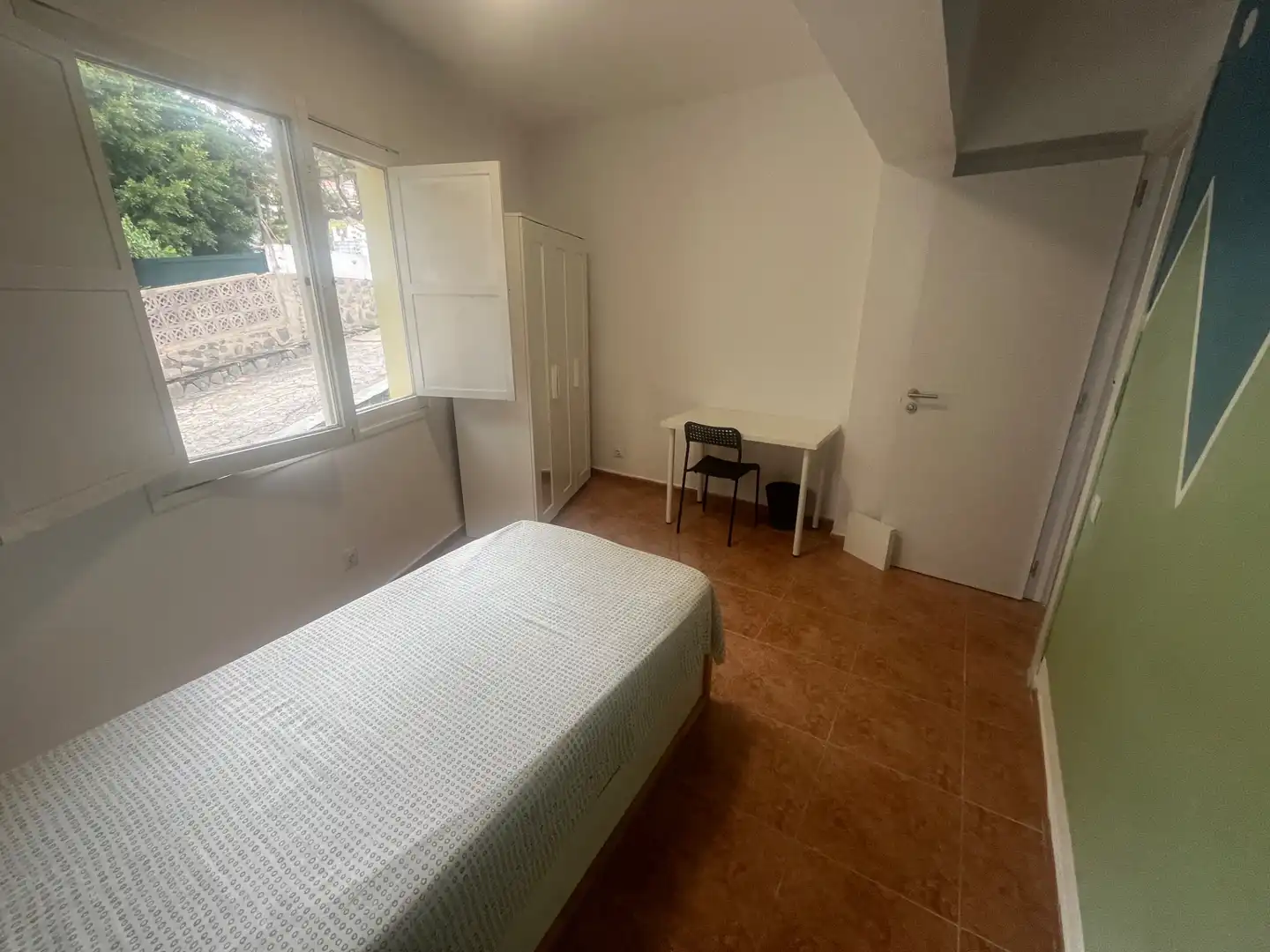 Room in Calle Músico Juan Reyes de Armas, Tafira