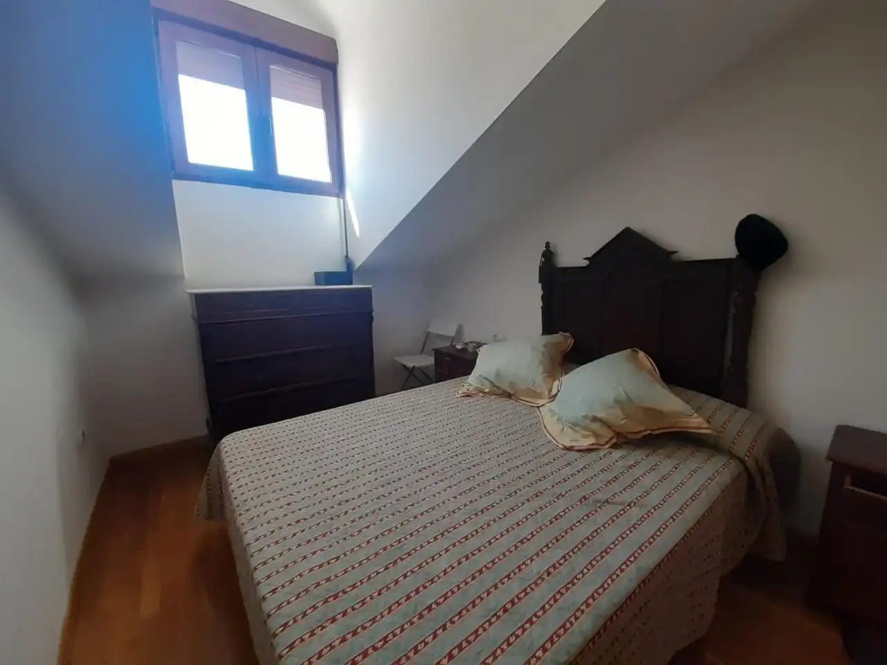 Habitación de Piso en venta en Bronchales con Parquet, Terraza y Trastero