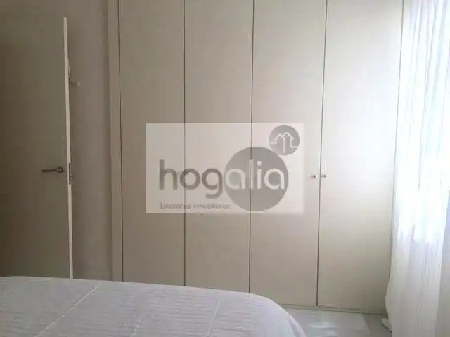 Bedroom of Flat for rent in Sevilla  with Air Conditioner, Terrace and Furnished