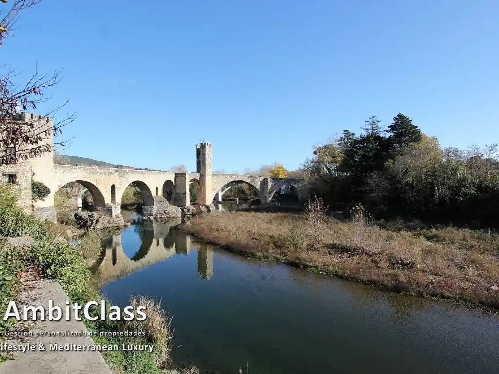 Exterior view of Houses for sale in Besalú  with Heating, Private garden and Terrace