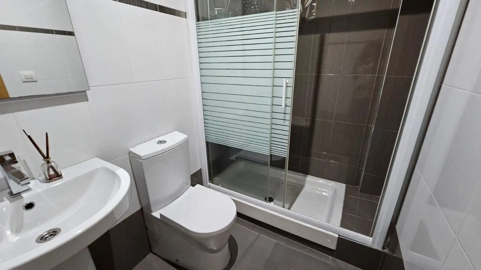 Baño de Piso de alquiler en Elche / Elx con Amueblado
