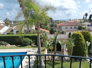 Casa con piscina in vendita a Carrer Circumval·lacio