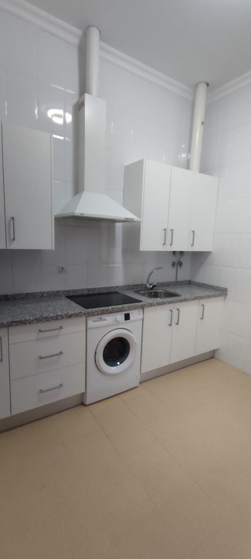 Kitchen of Apartment to rent in  Sevilla Capital  with Air Conditioner