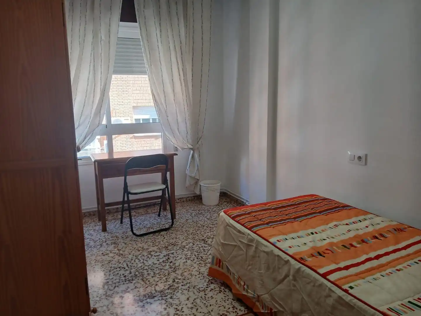 Schlafzimmer von Wohnung zur Miete in Cáceres mit Heizung, Terrasse und Möbliert