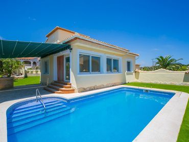 Xalet amb piscina en venda a Carrió - La Merced - Los Pinos