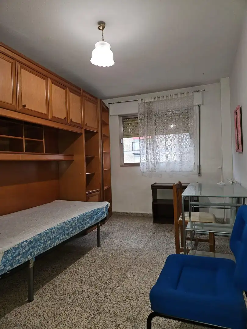Bedroom of Flat for rent in Genil