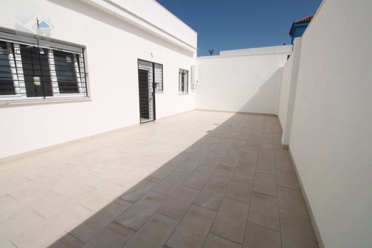 Terrassa de Casa adosada en venda en La Rinconada amb Calefacció i Terrassa