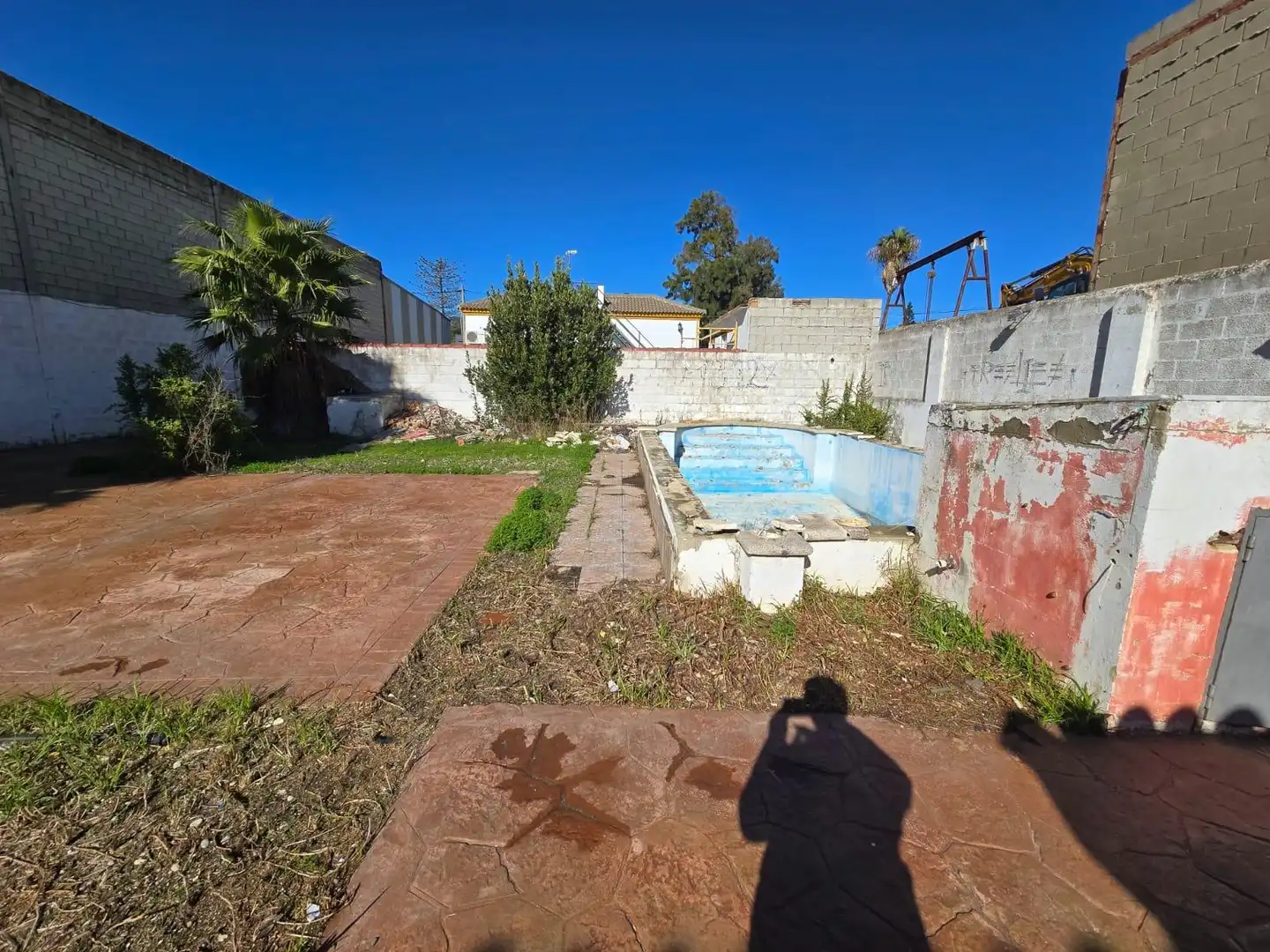 Flat for sale in Chiclana de la Frontera  with Private garden, Balcony and Community pool