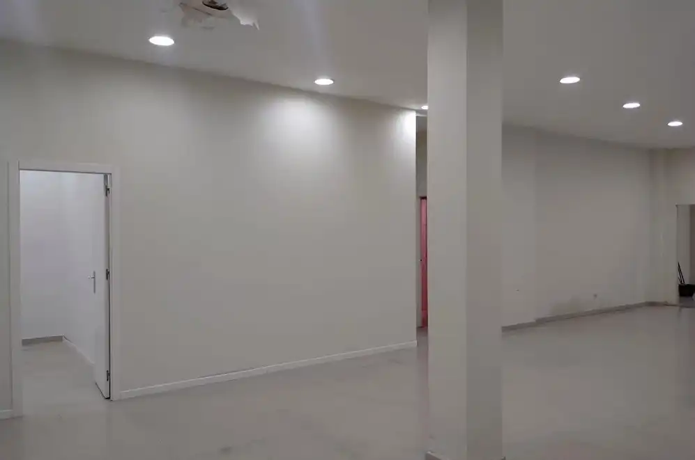 Business premises to rent in C/ Álvaro Bazán, imagen 2
