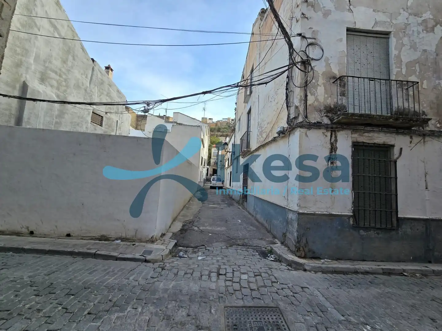 Außenansicht von Einfamilien-Reihenhaus zum Verkauf in Loja