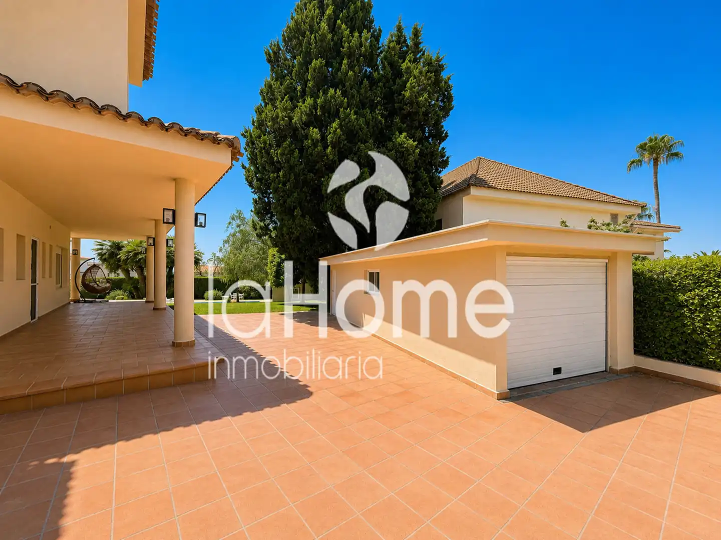 Vista exterior de Casa o chalet en venta en Paterna con Aire acondicionado, Calefacción y Jardín privado