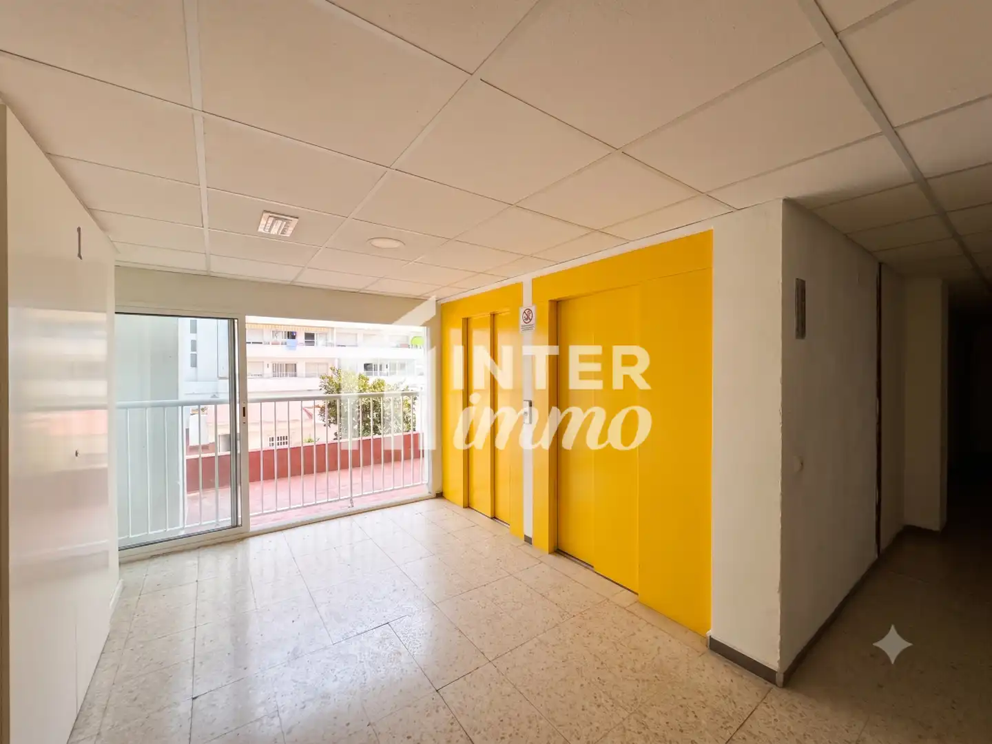 Estudi amb piscina en venda a Avenida DE LA GOLA DE L'ESTANY 10, imagen 20