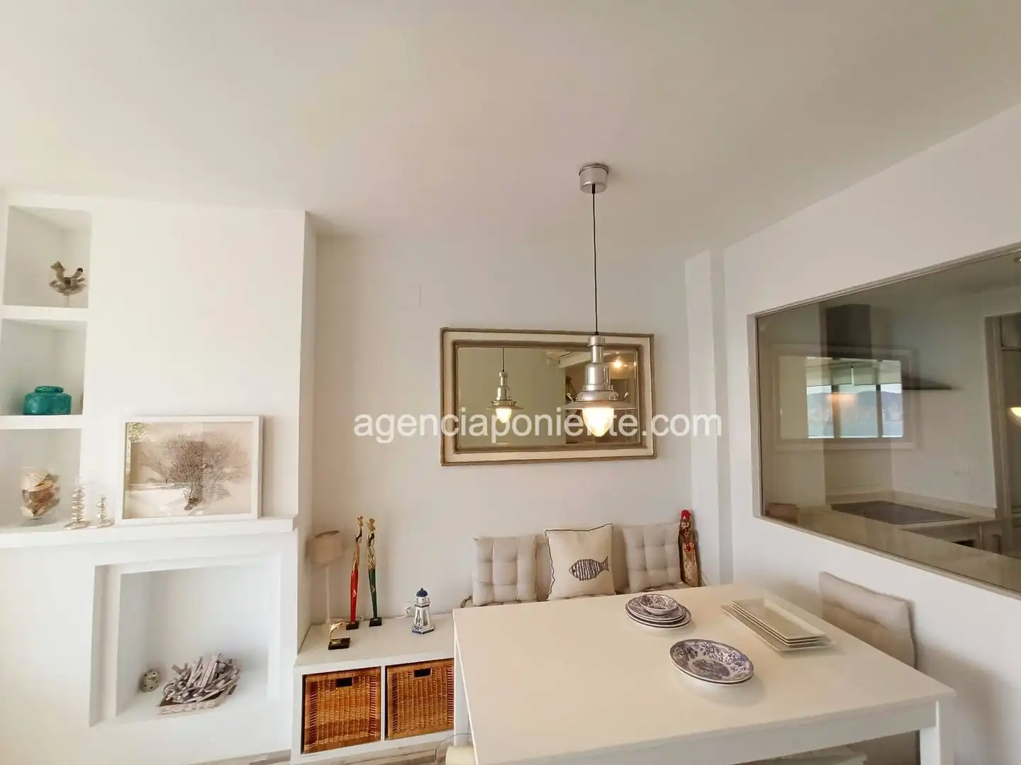 Comedor de Apartamento de alquiler en Finestrat con Aire acondicionado, Terraza y Amueblado