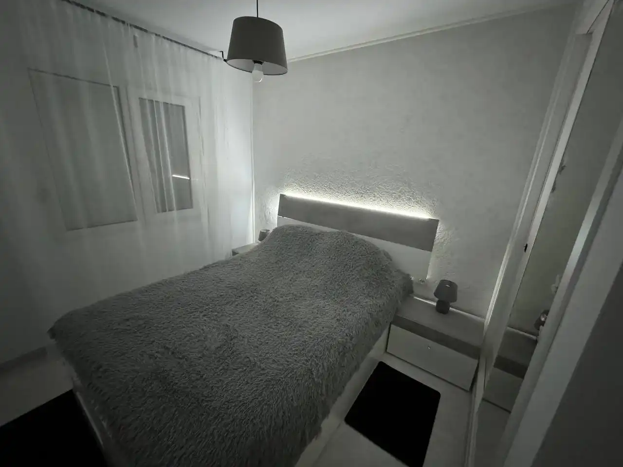 Habitación de Apartamento en venta en Torrevieja con Aire acondicionado, Calefacción y Terraza