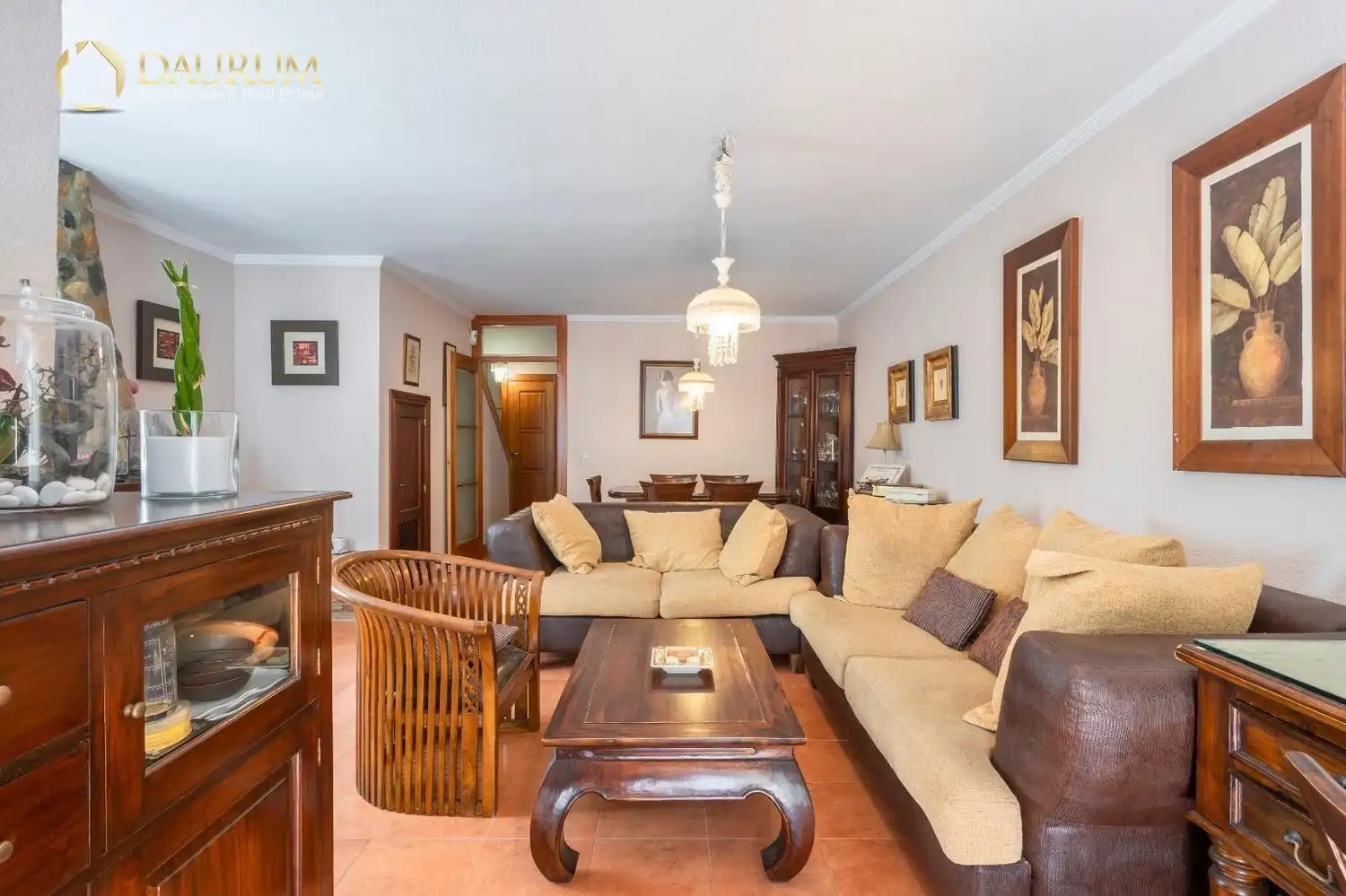 Sala de estar de Casa adosada en venta en Benalmádena con Aire acondicionado, Calefacción y Trastero