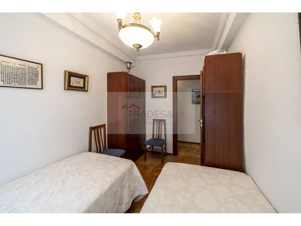 Habitación de Piso en venta en Madrid con Calefacción, Parquet y Terraza