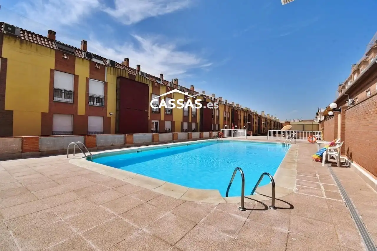 Piscina de Àtic en venda en Torrejón de Ardoz amb Aire condicionat, Calefacció i Terrassa