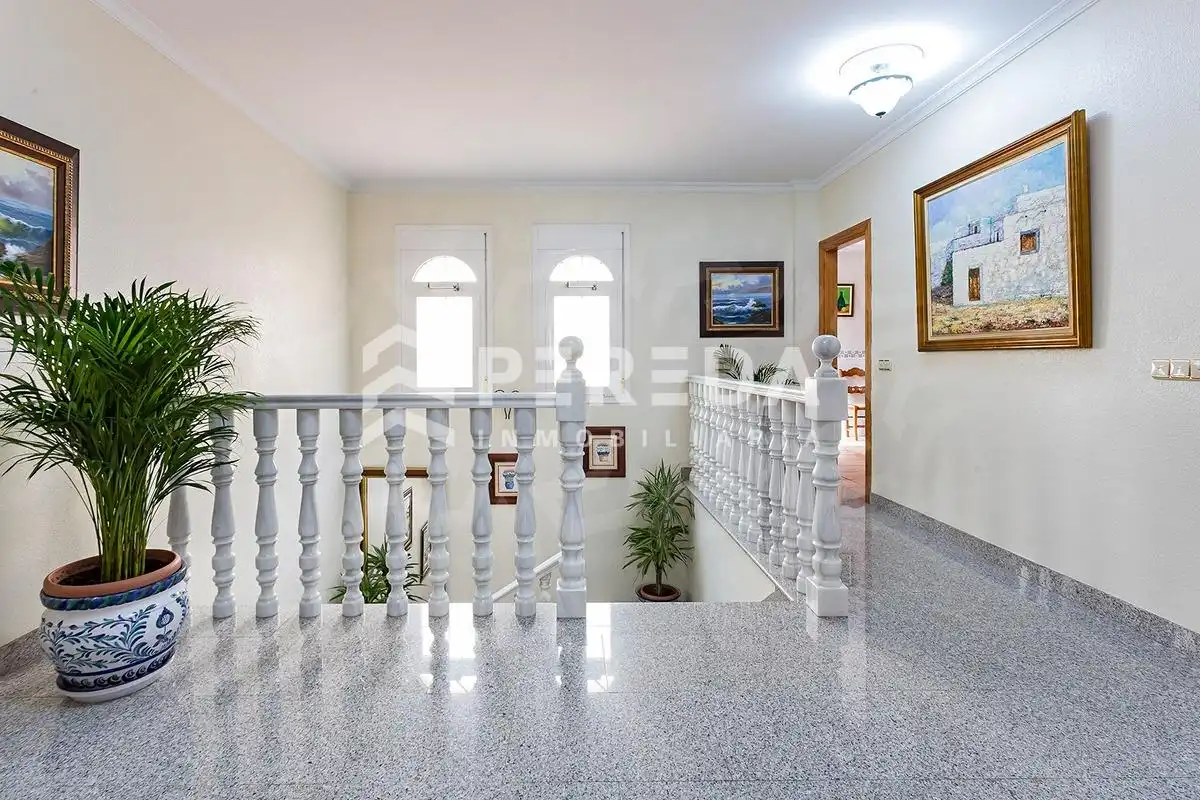 Casa adosada en venta en Roquetas de Mar con Aire acondicionado, Jardín privado y Terraza