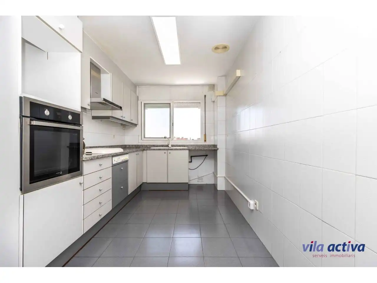 Cocina de Dúplex en venta en Terrassa con Aire acondicionado, Calefacción y Terraza