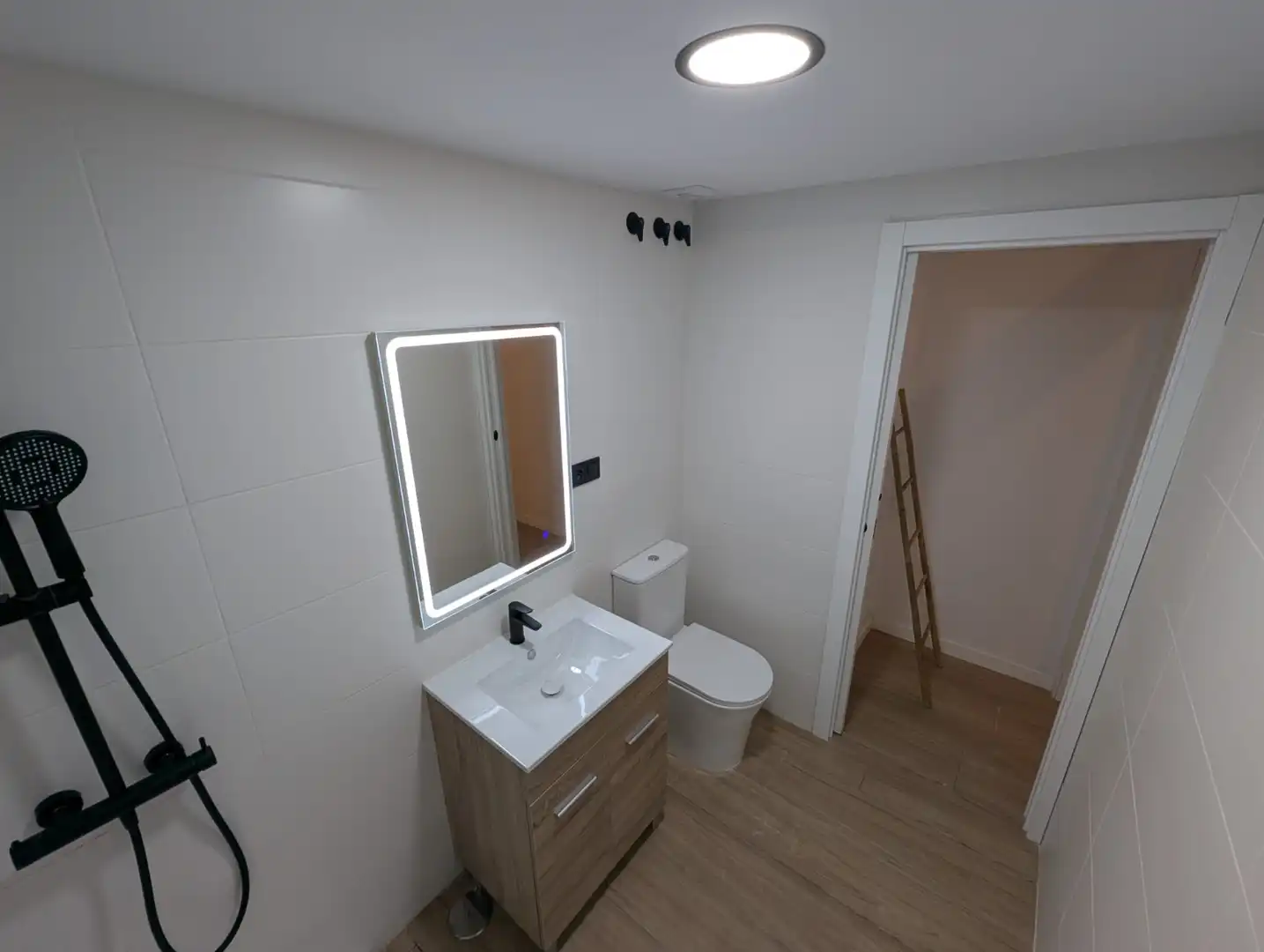 Badezimmer von Wohnung zum Verkauf in Torremolinos