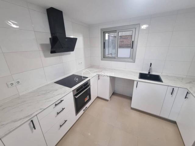 Dúplex en Venta en Santiago Ramón y Cajal en Veïnat