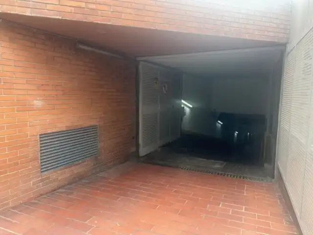 Parking de Garaje en venta en Barcelona con Alarma