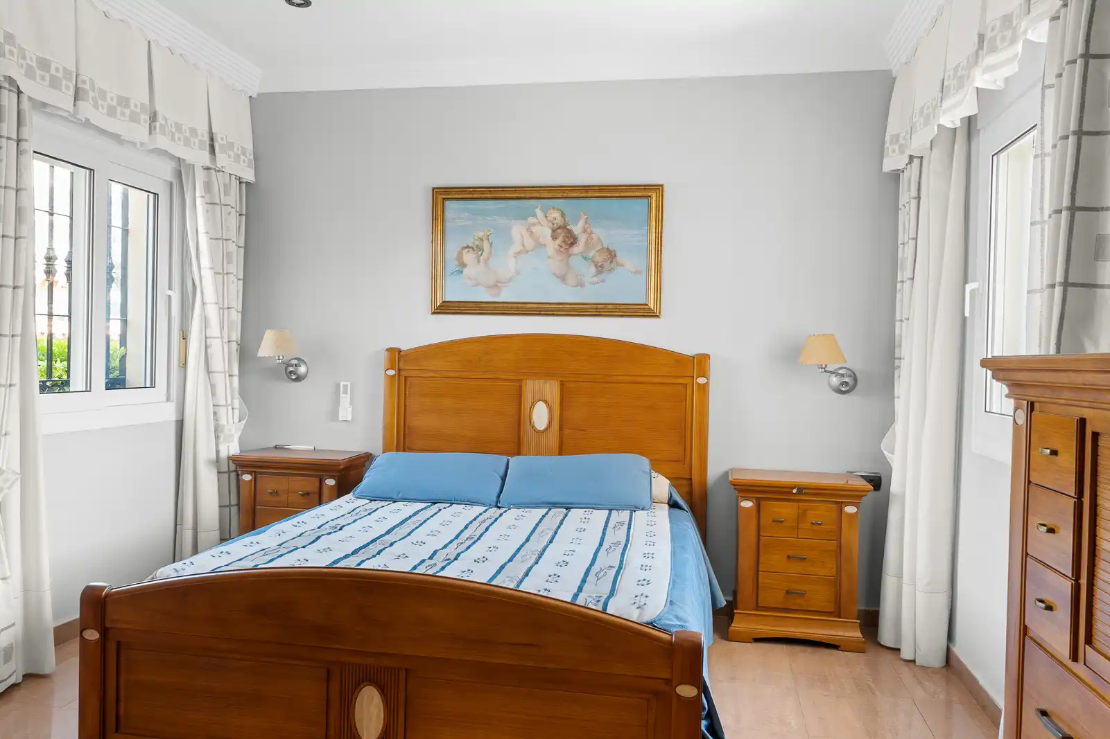 Dormitori de Casa o xalet en venda en Benalmádena amb Aire condicionat, Jardí privat i Piscina