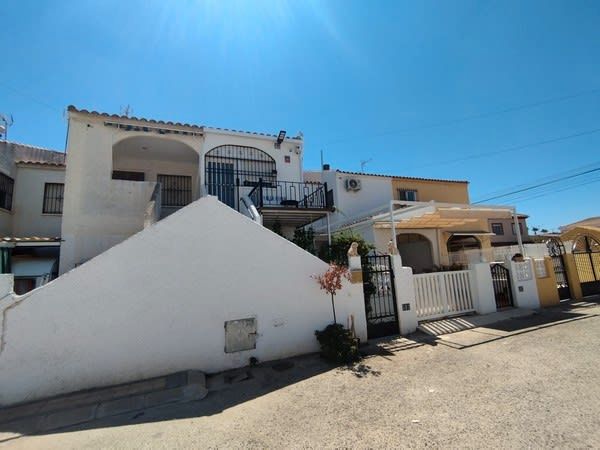Vista exterior de Casa o chalet en venta en Los Alcázares