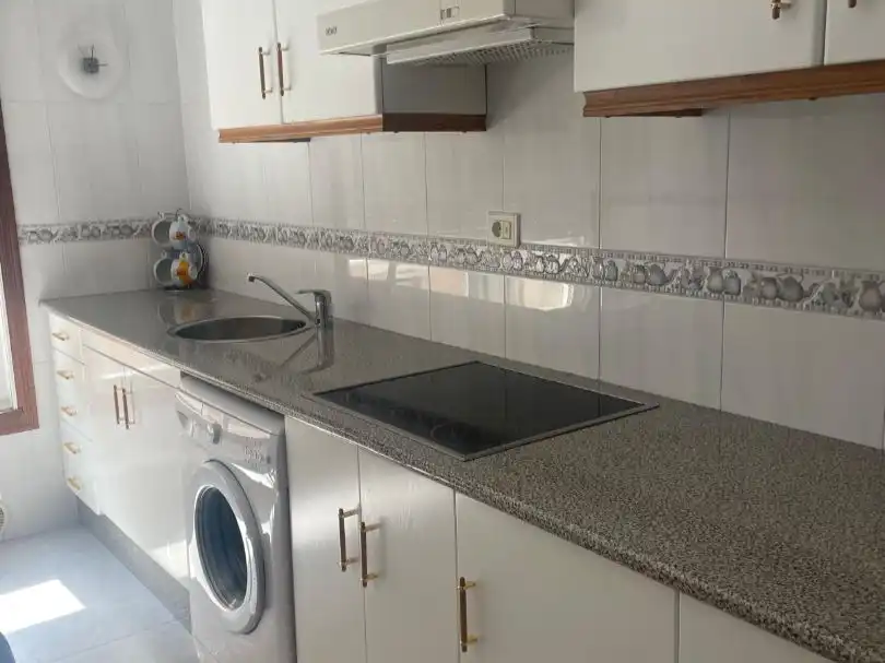 Küche von Wohnung zur Miete in Noia
